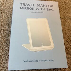 Travel Makeup Mirror with Bag - White